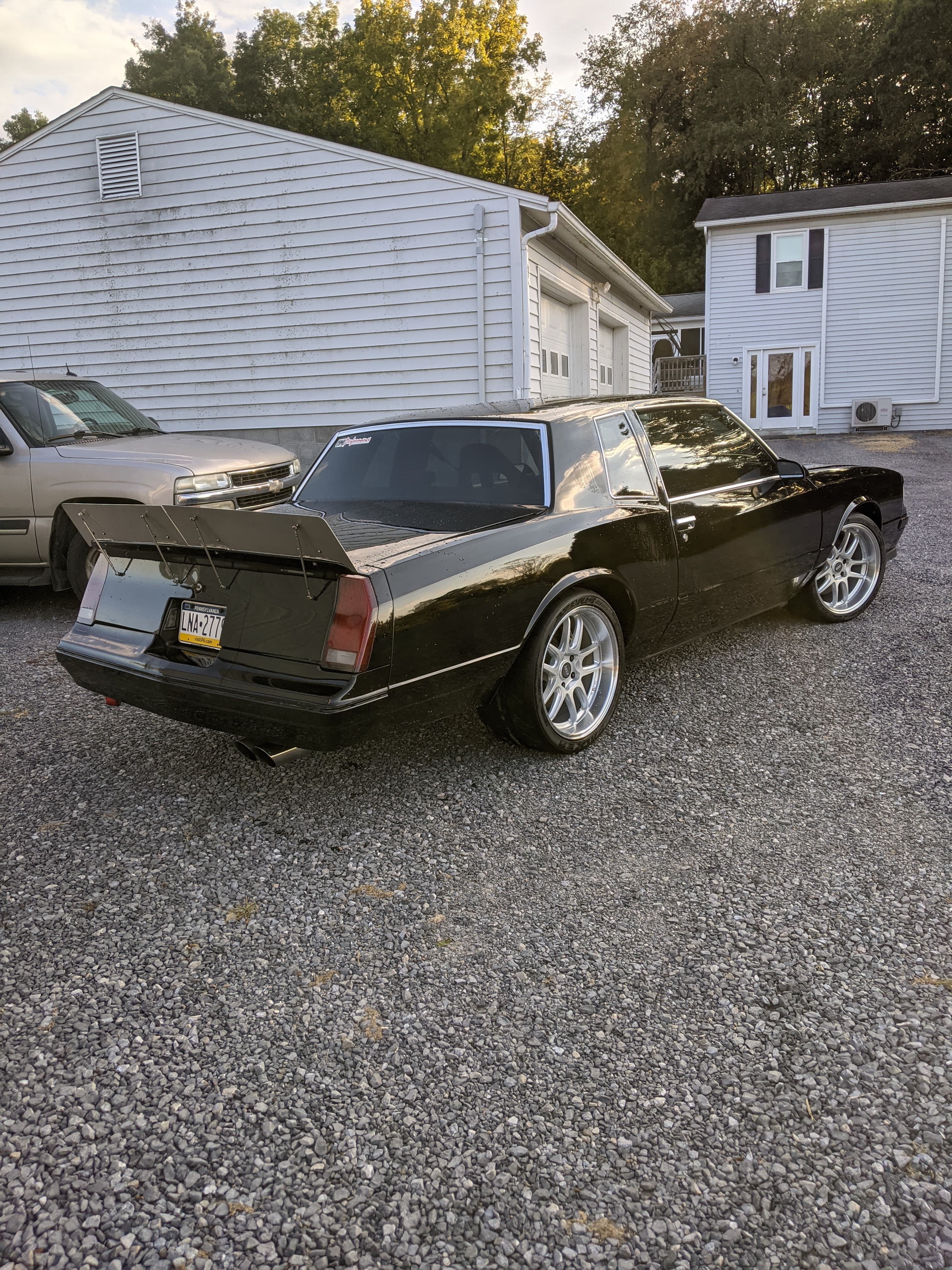 1986 Chevrolet Monte Carlo photo 3